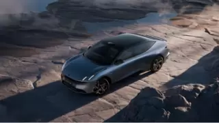 AI智能体应用推动汽车行业智能化升级