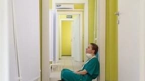 人工智能助力缓解医护人员职业倦怠