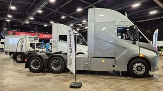 DeepWay深向智能新能源重卡顺利通过新西兰法规认证