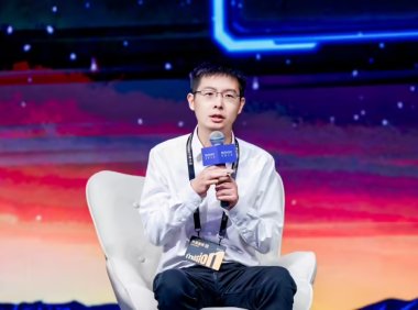 宇树科技官宣 IPO 后，王兴兴首次发声：最后悔以前没有学 AI