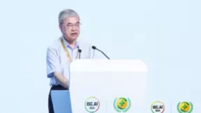 邬贺铨：大模型提供方要与垂直行业合作开发行业大模型