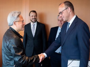 英伟达与德国电信合作在慕尼黑建设AI数据中心