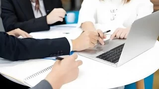 AI面试服务商TOP8测评：如何选择高效招聘系统