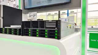 威尔创新亮相教育装备展发布AI服务器新品