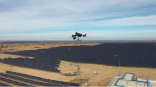 无人机智能巡检技术破解新能源电站运维难题，效率提升26倍以上