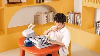 商汤元萝卜下棋机器人发布朱迪系列，助力孩子思维成长