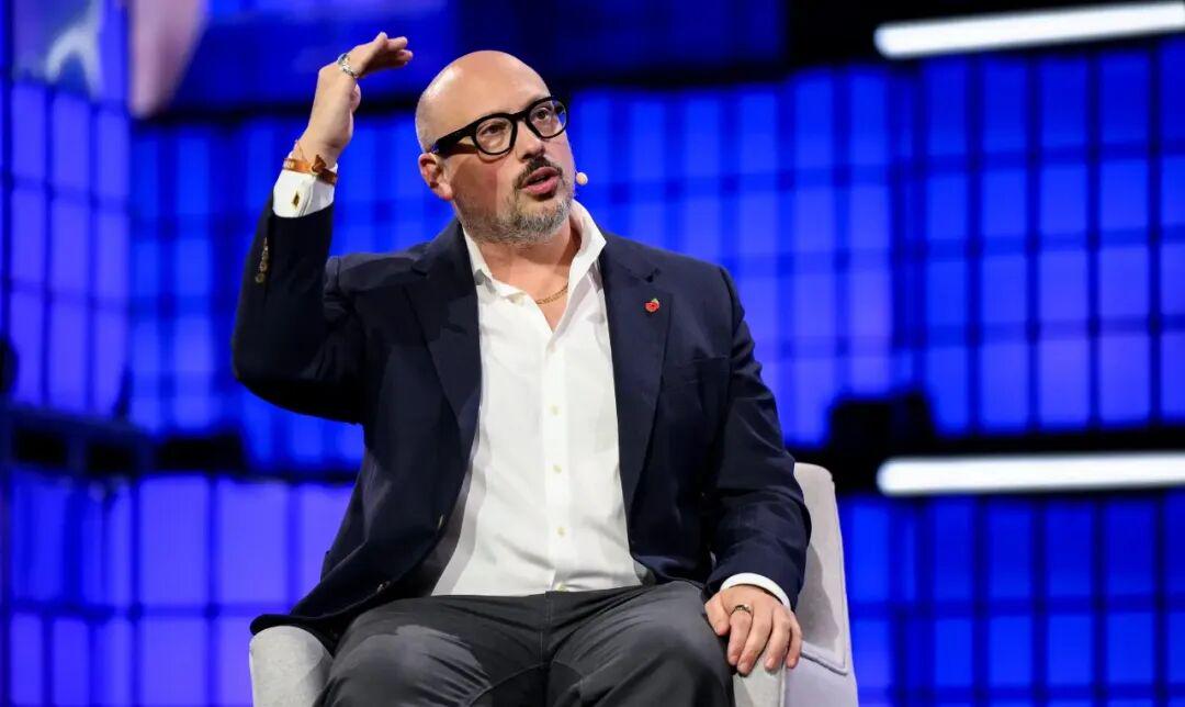 8bdbb408j00t5wlxy001td000u000hwm Meta CMO:硅谷 AI 投资「激进但不疯狂」