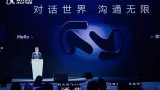 科大讯飞同传大模型再升级，上海、迪拜同发讯飞AI翻译耳机