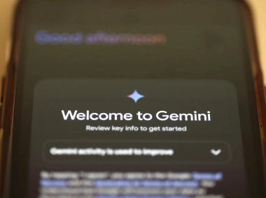 曝基于 Gemini 的新一代 AI Siri 下月首次亮相